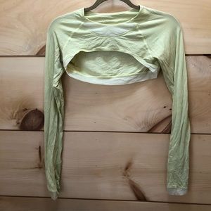 Lululemon long sleeve- sleeve shirt